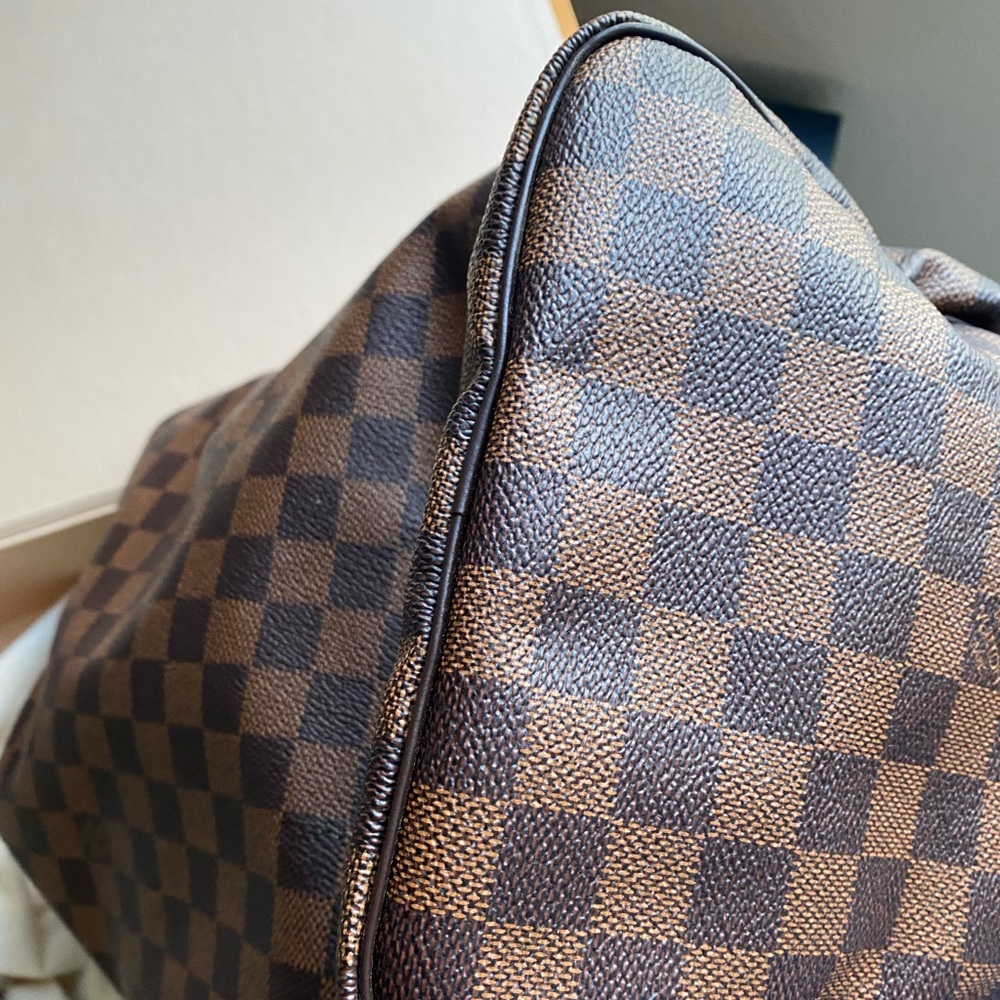 Authentic Louis Vuitton Speedy 30! - Picture 8 of 16